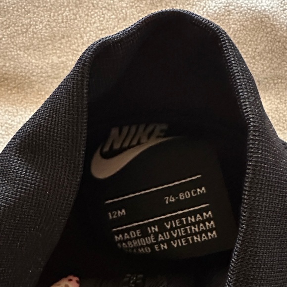 Nike Black Air Tracksuit Set - Picture 4 of 6